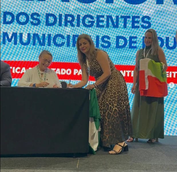 Professora Márcia Baldini assume presidência da Undime Região Sul durante Fórum Nacional